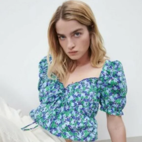 NWT Zara Ditsy Floral Puff Sleeve Cropped Blouse Top Size Medium - Picture 5 of 13